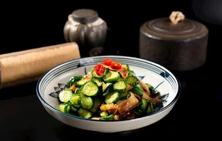 农家咸肉炒脆黄瓜图片