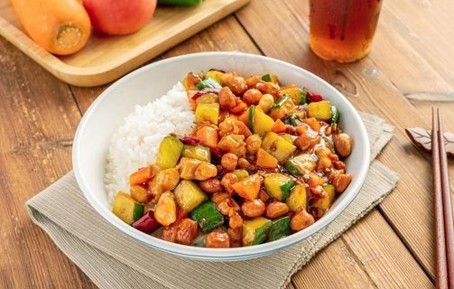 宫保鸡丁饭图片