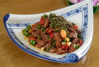 藤椒牛柳图片
