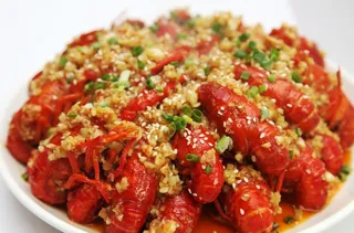 蒜蓉小龙虾图片