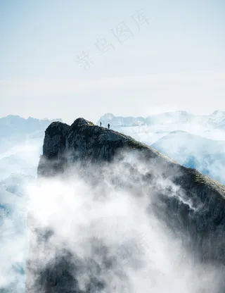 登山背景冒险 背包山地地貌图片