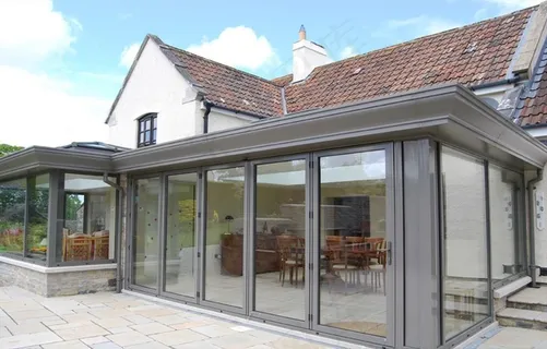 阳光房 玻璃房 沙发 阳光 景图片