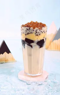 美味的饮品烧仙草图片