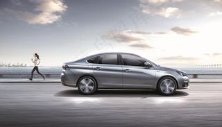 标致308汽车广告跑步篇图片