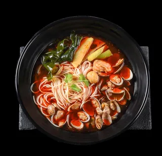 美味花甲米线图片