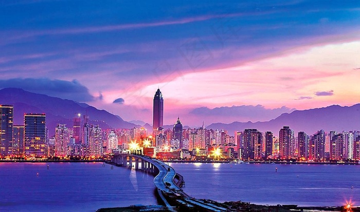 海滨城市图片