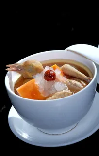 煲乳鸽图片 煲乳鸽图片