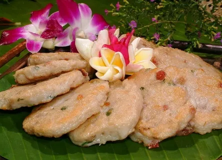 均安煎鲮鱼饼图片 均安煎鲮鱼饼图片