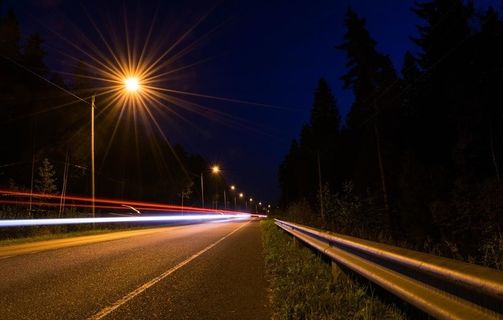 孤独的马路图片