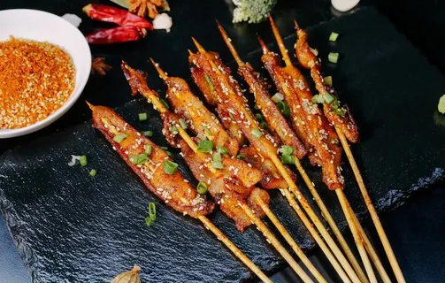 烧烤五花肉串图片 烧烤五花肉串图片