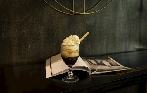 爱尔兰咖啡鸡尾酒图片