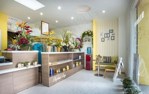 店铺拍菜鸟图库片