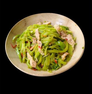 莴笋丝炒肉图片