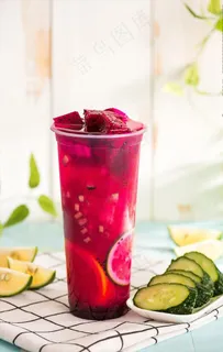 青柠黄瓜火龙果水果茶图片 青柠黄瓜火龙果水果茶图片