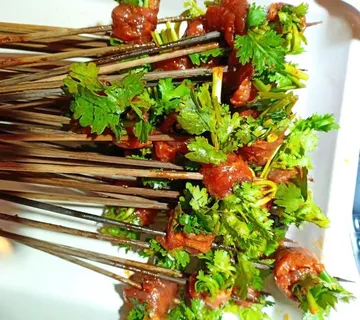 串串菜品    香菜牛肉图片