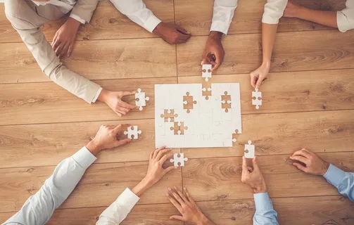 团队合作商务场景图片