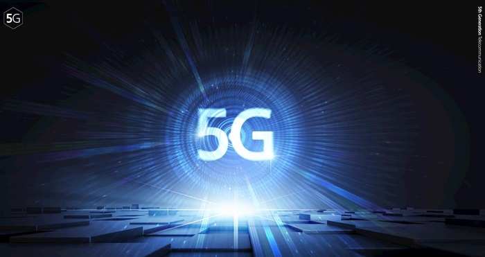 5g海报图片(5587X3130(DPI:300))psd模版下载
