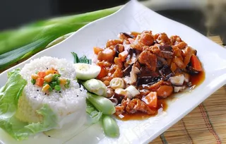 香菇滑鸡饭图片