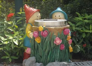 可爱垃圾桶图片