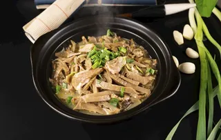 野山笋炖咸肉图片
