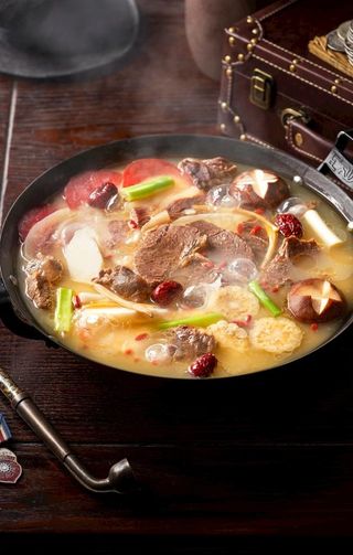 火锅清汤 牛肉火锅 重庆火锅图片