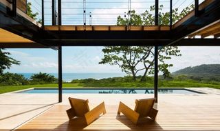 露天游泳池图片