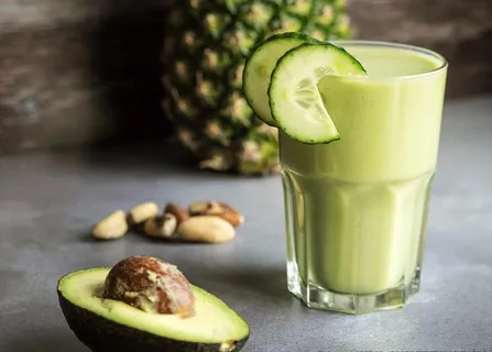 牛油果奶昔图片