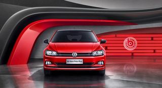 大众polo plus红车车头图片