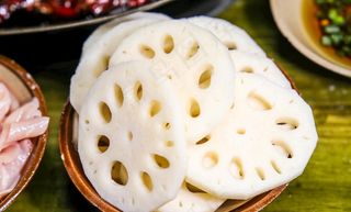 火锅菜品藕片重庆火锅麻辣鲜香图片