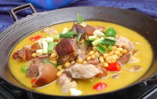 腊猪脚火锅图片