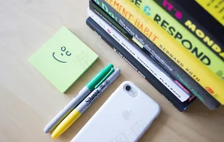 书籍商务风图片