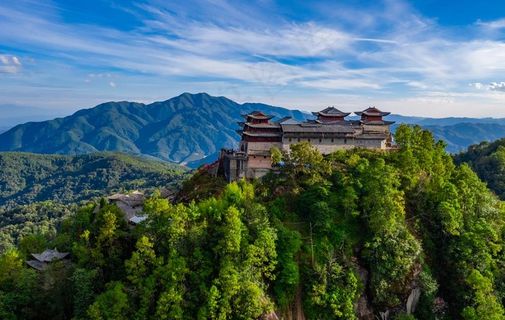 腾冲云峰山图片