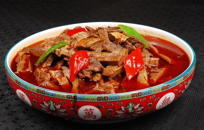 野笋牛腩图片