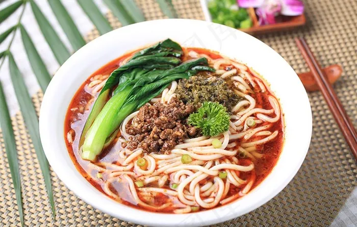 肉酱面图片