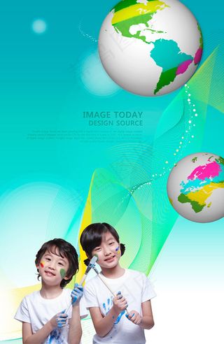 手拿颜料笔的儿童