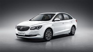 别克全新英朗海报