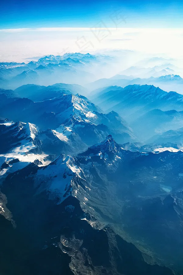 山峰山脉图片