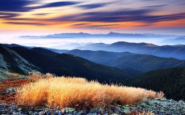 秋季山顶美景