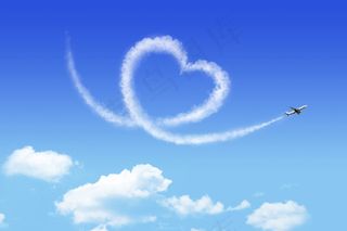 白云组成的心形