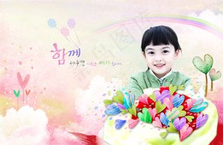 面带笑容的小女孩