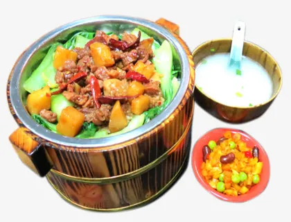 土豆烧牛腩饭免抠