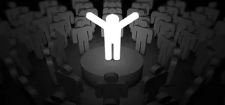 战站立的小人素材背景高清