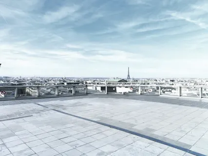 蓝天白云下的宁静场地免抠