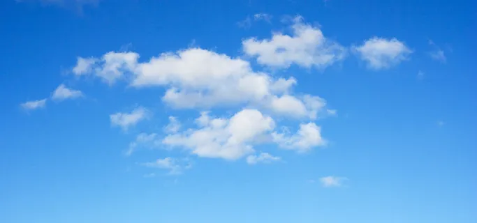 清新简约蓝天白云banner高清