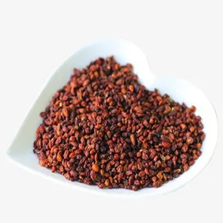 盘子里散装的晒干的沙棘果茶免抠