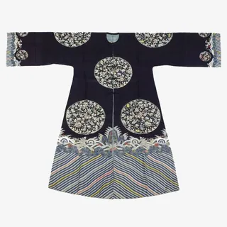 满族暗青色团花朝服免抠