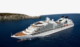 海水中的豪华游轮免抠