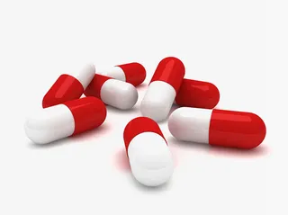 红色胶囊药丸免抠