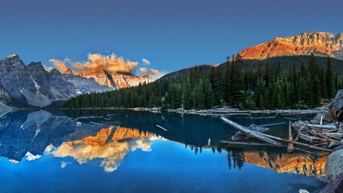 湖面山水倒影背景图高清