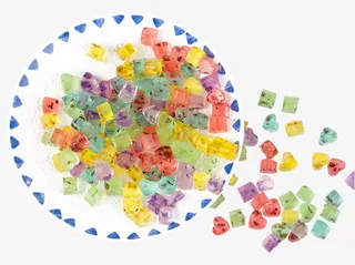 散落的透明软糖免抠